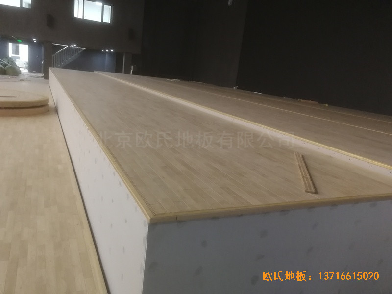 �ӱ��е�ƽһ���������_�w��ľ�ذ�ʩ������1